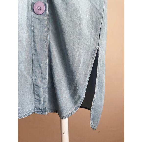Chelsea + Theodore Chambray Colored Button Down Dress. Size Med.Great condition. - Picture 4 of 5